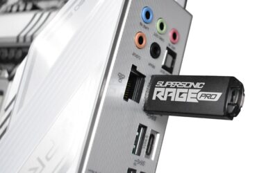 Pendrive Patriot Supersonic Rage PRO wpięty do płyty głównej