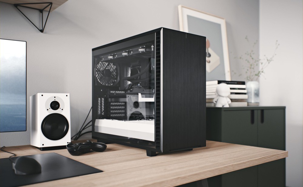 Fractal Design Define 7 test - obudowa na biurku