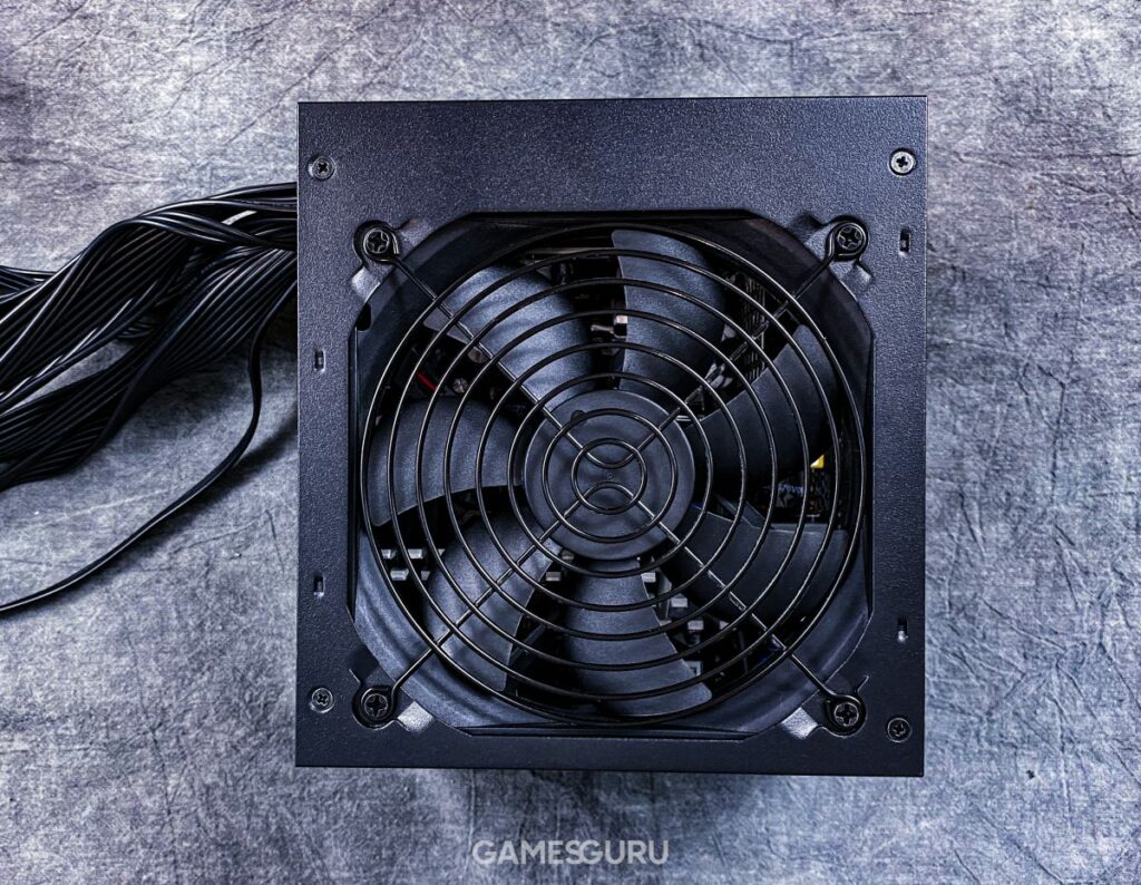 Test Cooler Master MWE 750 Bronze V2 - wentylator zasilacza