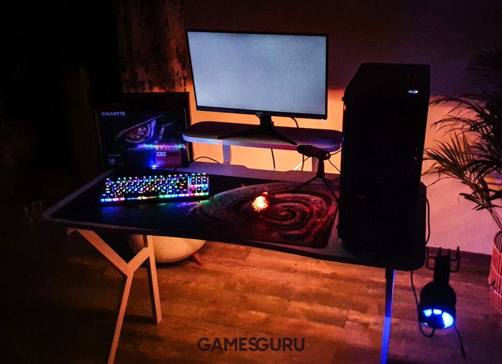Recenzja Genesis Holm 320 RGB White - podświetlenie