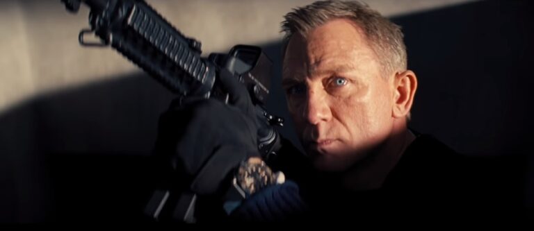 Daniel Craig jako James Bond w Nie czas umierać