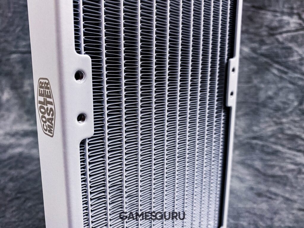 radiator - żeberka w kolorze białym