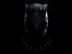 Plakat Black Panther: Wakanda Forever z pustą maską Czarnej Pantery