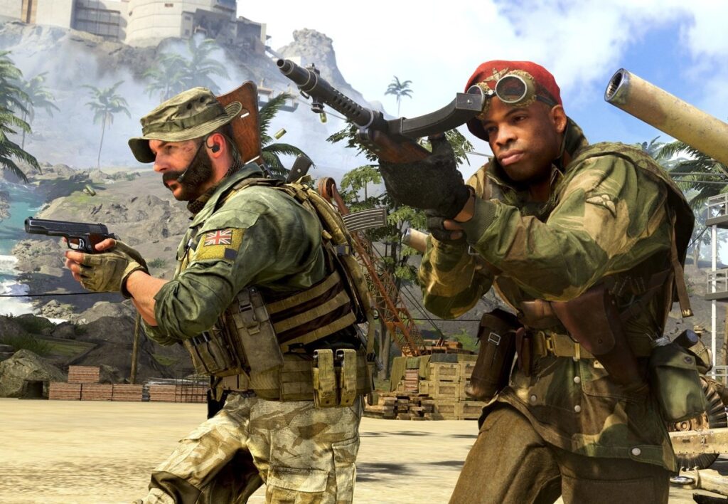 Dwójka żołnierzy z Call of Duty Modern Warfare na polu bitwy w pustynnej scenerii.