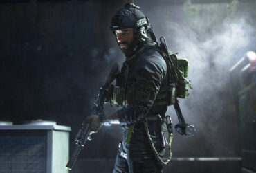 Żołnierz z czarnym ekwipunkiem i ubiorem w Call of Duty: Modern Warfare 2