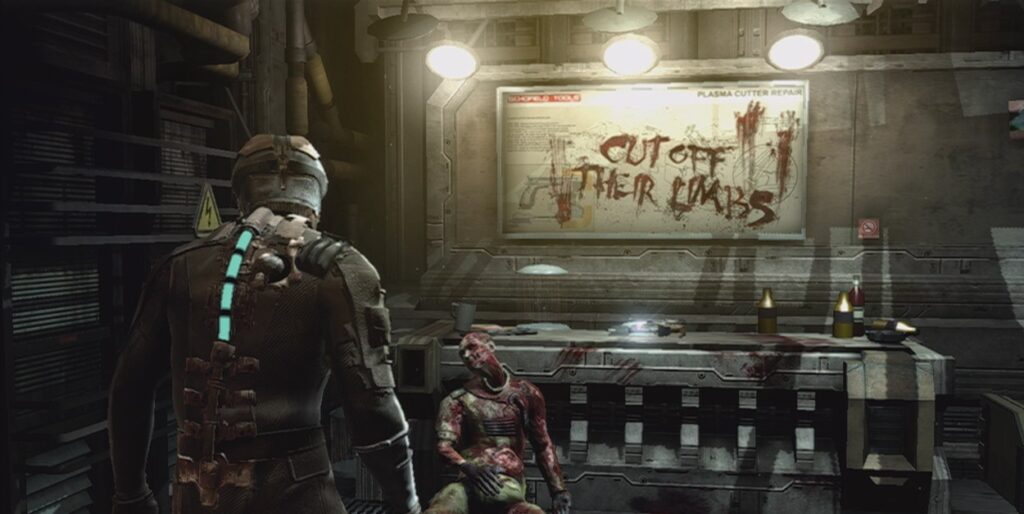 Główny Bohater Dead Space w mrocznym pomieszczeniu obok zmarłego żołnierza i podejrzanego napisu na ścianie
