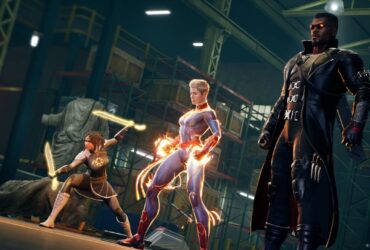 Trzech superbohaterów w budynku w grze Marvel's Midnight Suns
