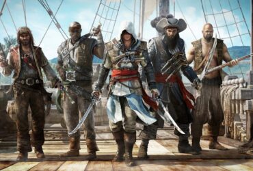 Edward Kenway na tle innych piratów na statku w Assassin's Creed 4: Black Flag