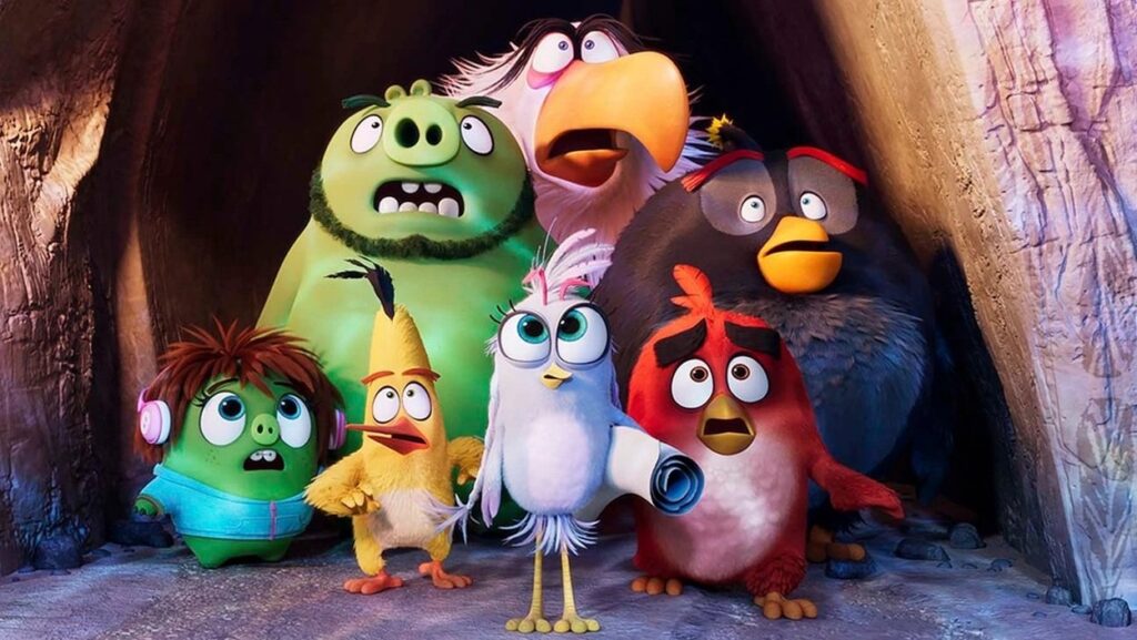 Wszyscy główni bohaterowie filmu Angry Birds z wystraszonymi minami