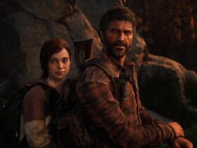 Joel stojący przed Ellie w jaskini w The Last of Us Part 1