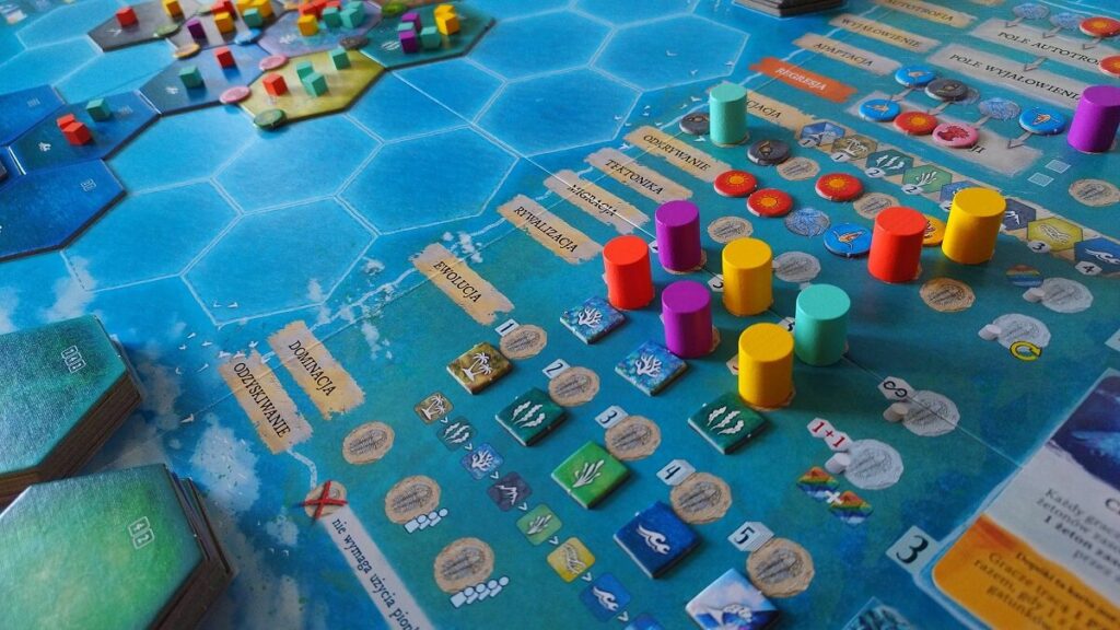 Recenzja Władcy Oceanu plansza Akcji oraz główny obszar gry