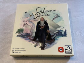 Pudełko z grą Wyprawa Darwina
