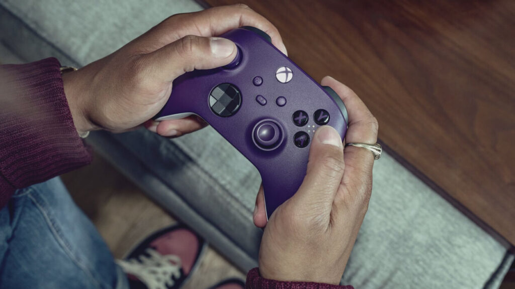Kontroler do Xboxa Astral Purple