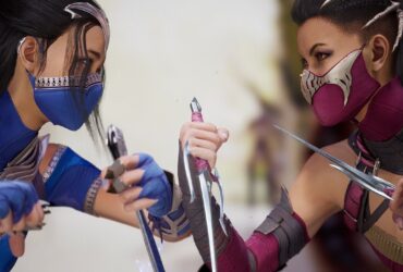 Kitana i Mileena w trakcie walki w Mortal Kombat 1